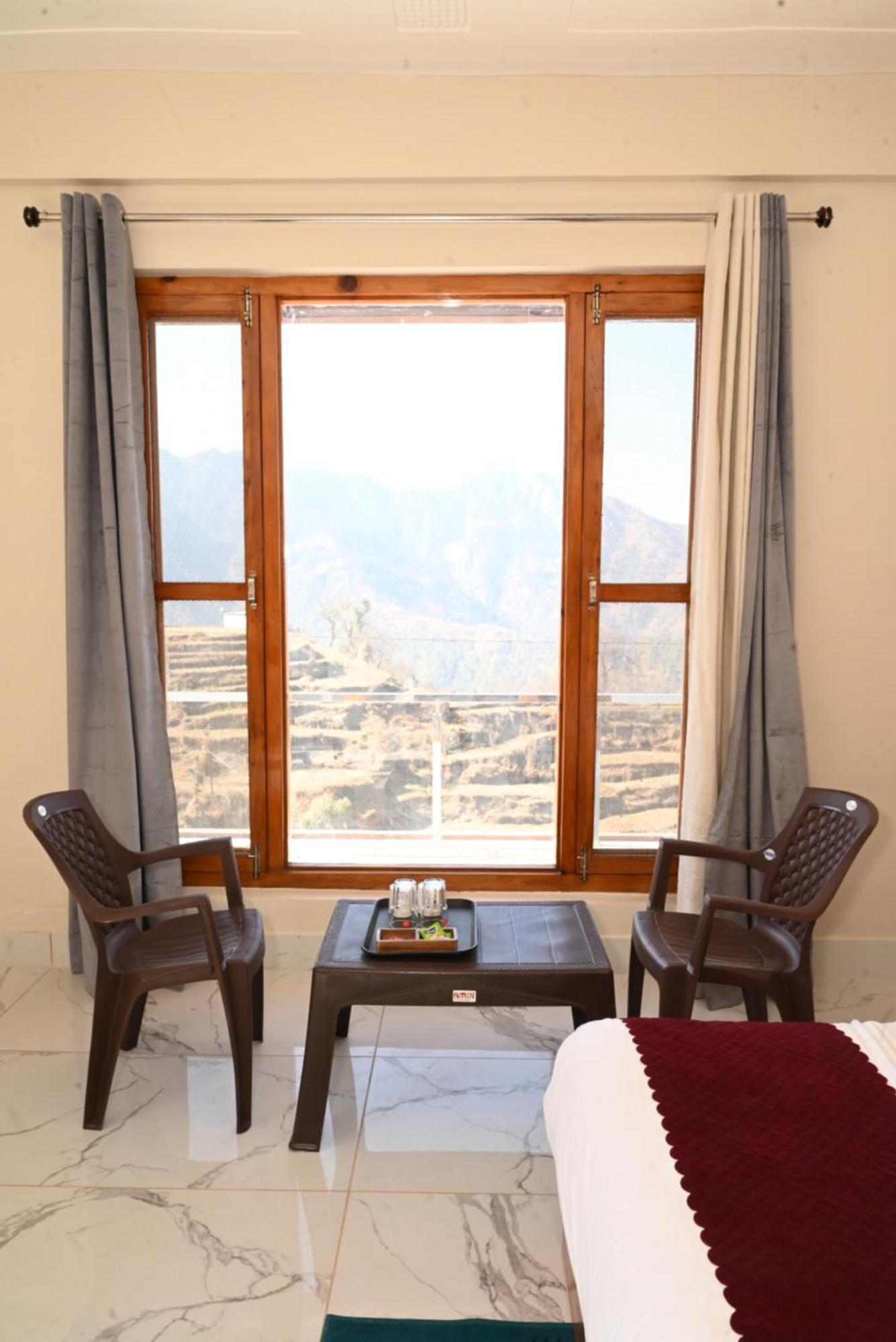 Himalayan Hill Top Resort Kanatal Zewnętrze zdjęcie