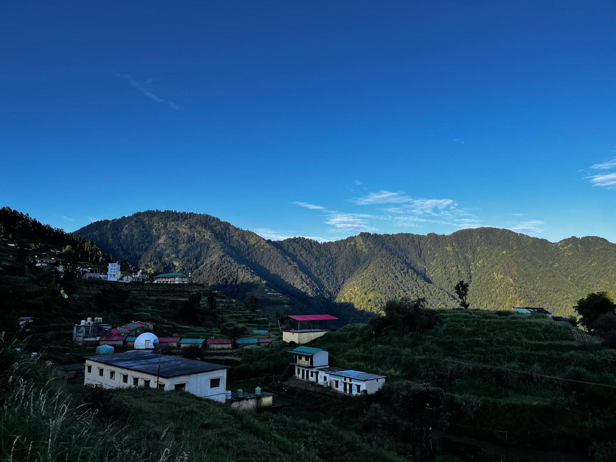 Himalayan Hill Top Resort Kanatal Zewnętrze zdjęcie